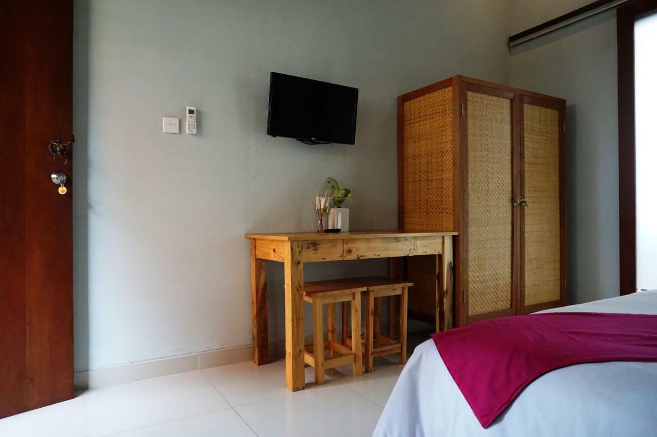 Louto Dmell Guesthouse Sanur Εξωτερικό φωτογραφία